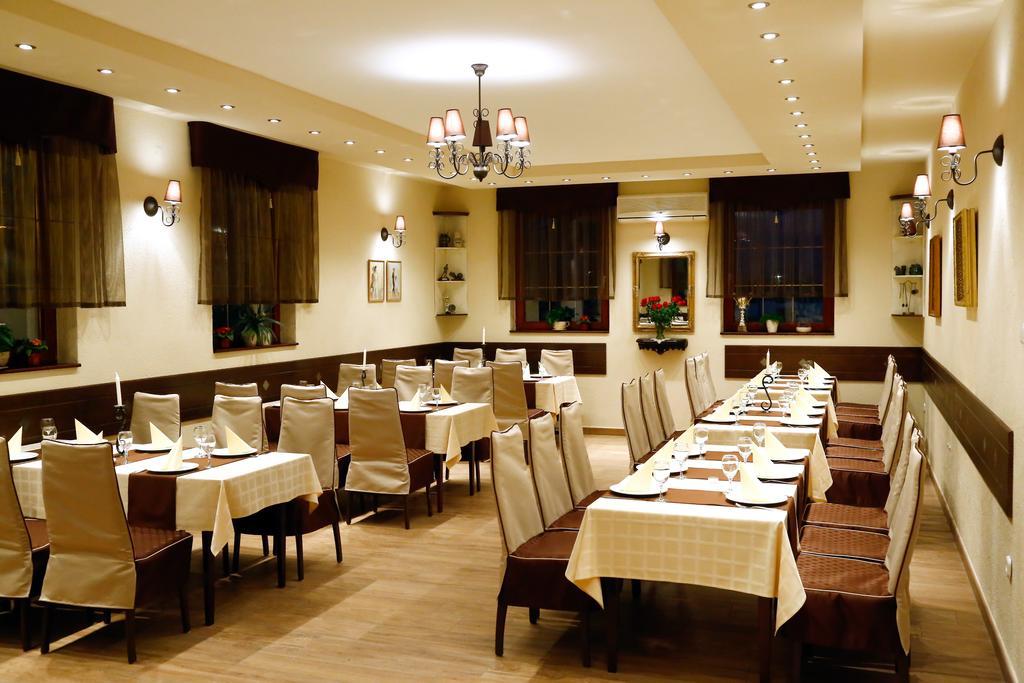 Bajor Panzio Bed & Breakfast Kecskemét Eksteriør bilde