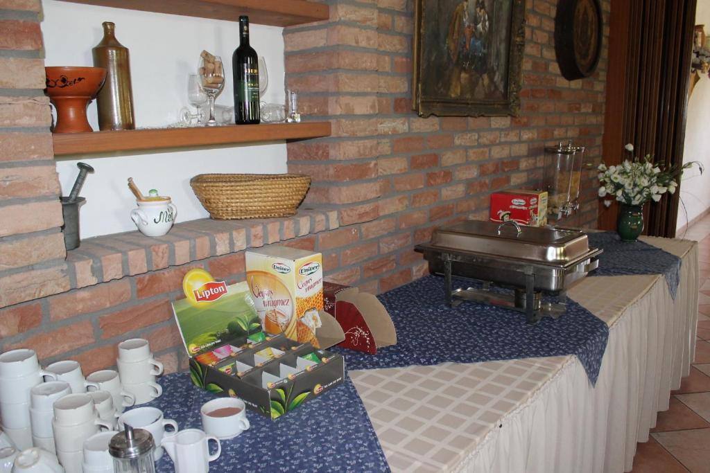 Bajor Panzio Bed & Breakfast Kecskemét Eksteriør bilde